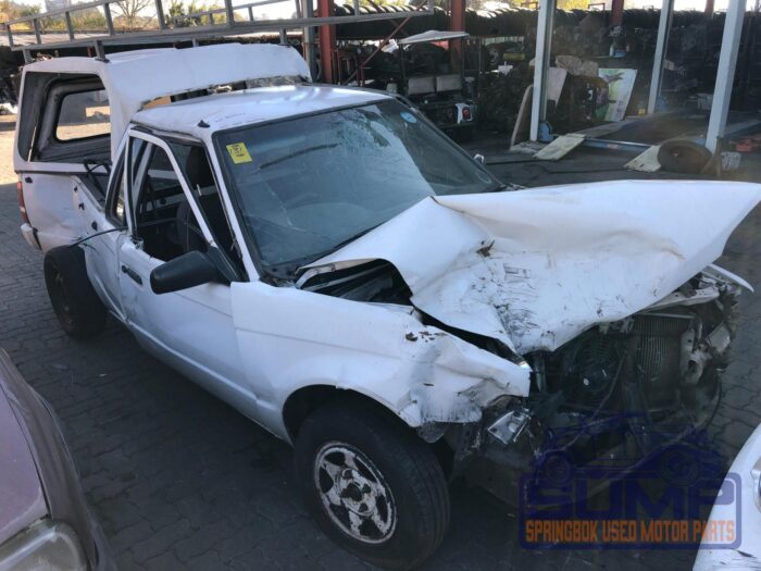 FORD , P 3 BANTAM 1 . 6 P / U S / C , WHITE , 2000 ( 29999 ) - Image 2