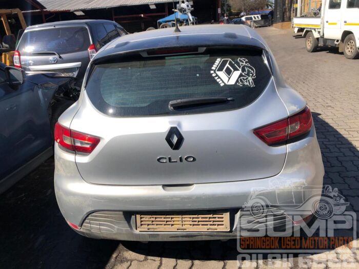 RENAULT , CLIO IV 1 . 2 AUTHENTIQUE , SILVER , 2014 ( 30543 ) - Image 5