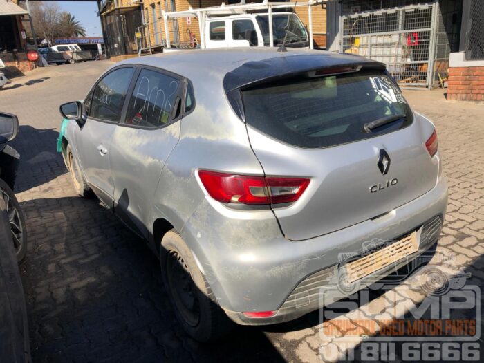 RENAULT , CLIO IV 1 . 2 AUTHENTIQUE , SILVER , 2014 ( 30543 ) - Image 6