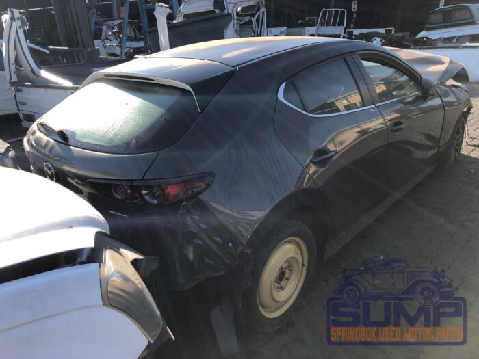 MAZDA , MAZDA 3 1 . 5 DYNAMIC 5 Dr , GREY , 2019 ( 29986 ) - Image 4