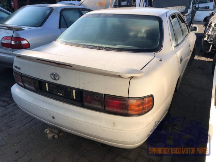 TOYOTA , CAMRY 200 SI , WHITE , 1992 ( 29981 ) - Image 4