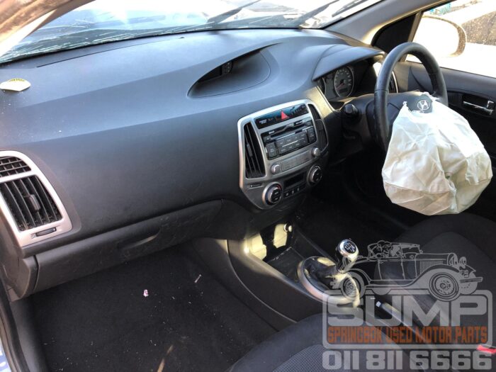 HYUNDAI , I 20 1 . 4 , BLUE , 2012 ( 30551 ) - Image 9