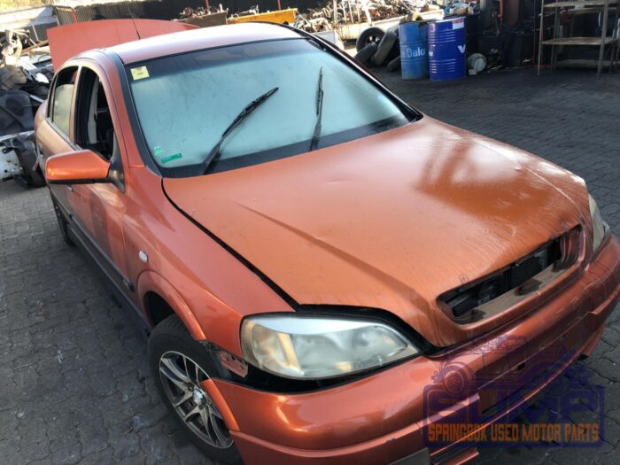 OPEL , ASTRA CLASSIC 1 . 6 CDE A / C , ORANGE , 2000 ( 29965 ) - Image 2