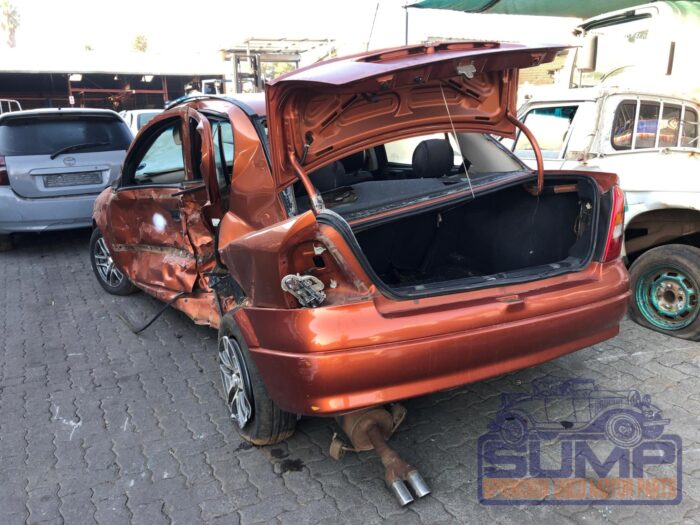 OPEL , ASTRA CLASSIC 1 . 6 CDE A / C , ORANGE , 2000 ( 29965 ) - Image 6