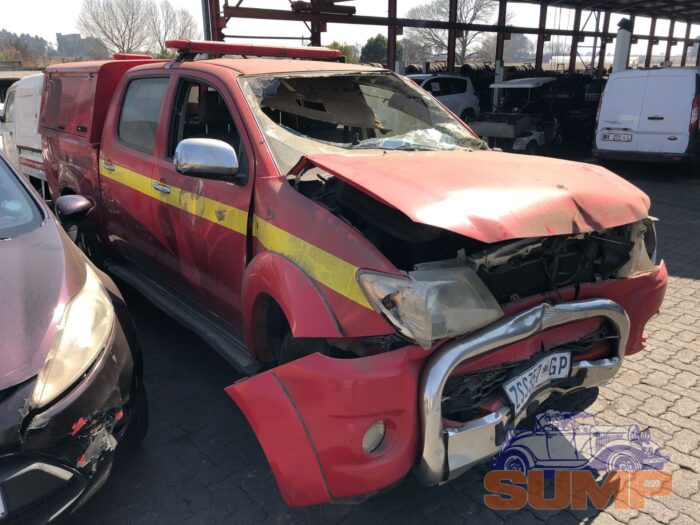 TOYOTA , HILUX 4 . 0 VVTI RAIDER RB A / T D / C , RED , 2010 ( 29533 ) - Image 2