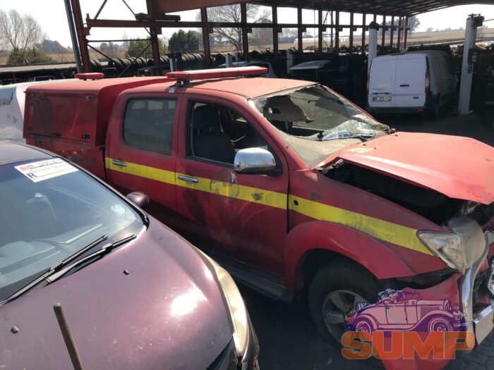 TOYOTA , HILUX 4 . 0 VVTI RAIDER RB A / T D / C , RED , 2010 ( 29533 ) - Image 3