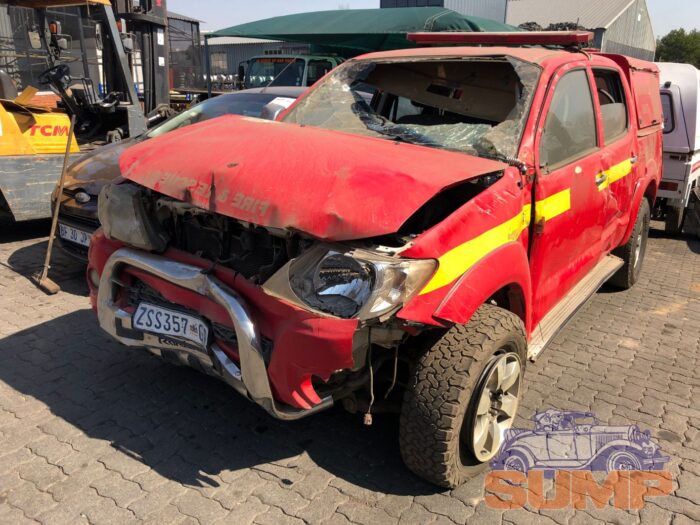 TOYOTA , HILUX 4 . 0 VVTI RAIDER RB A / T D / C , RED , 2010 ( 29533 ) - Image 8