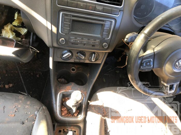 VOLKSWAGEN , POLO 1 . 4 COMFORTLINE , SILVER , 2014 ( 30591 ) - Image 11
