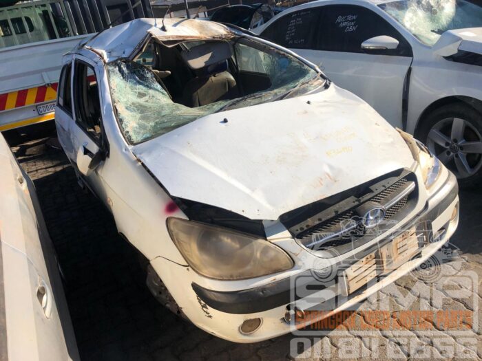 HYUNDAI , GETZ 1 . 45 HS , WHITE , 2011 ( 30582 ) - Image 2