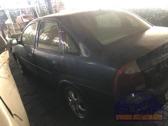 OPEL , CORSA CLASSIC 1 . 8 EXECUTIVE , BLUE , 2002 ( 30042 ) - Image 7