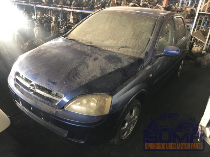 OPEL , CORSA CLASSIC 1 . 8 EXECUTIVE , BLUE , 2002 ( 30042 ) - Image 8