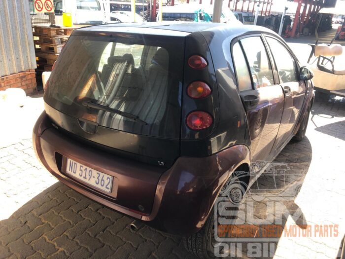 SMART , FORFOUR 1 . 3 PURE , PURPEL , 2006 ( 30578 ) - Image 4