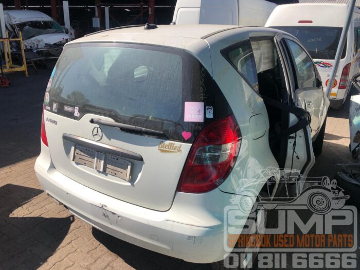 MERCEDES - BENZ , A 180 W 169 A / T , WHITE , 2011 ( 30584 ) - Image 4