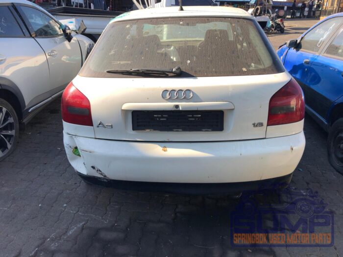 AUDI , A 3 1 . 8 A / T , WHITE , 2000 ( 30077 ) - Image 2