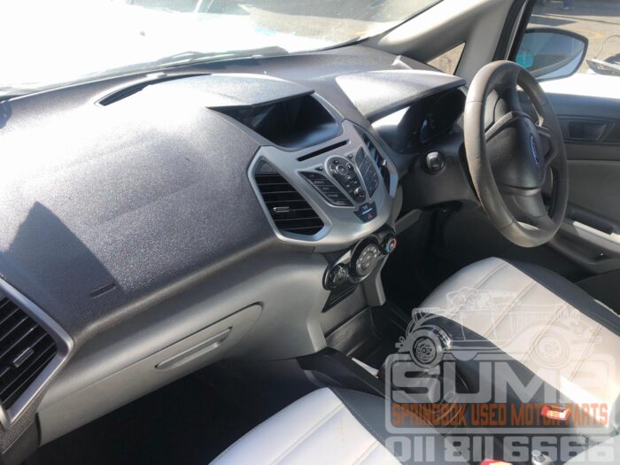 FORD , ECOSPORT 1 . 5 Ti VCT AMBIENTE , SILVER , 2015 ( 30590 ) - Image 9