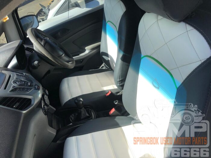 FORD , ECOSPORT 1 . 5 Ti VCT AMBIENTE , SILVER , 2015 ( 30590 ) - Image 10