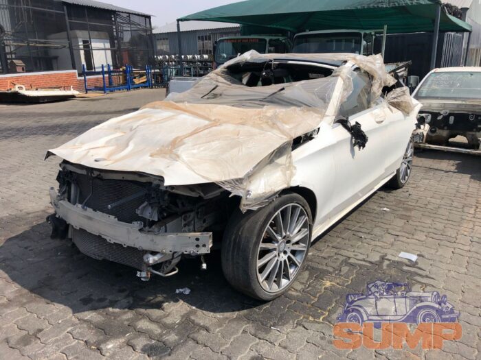 MERCEDES - BENZ , C 250 AVANTGARDE A / T , WHITE , 2015 ( 29547 ) - Image 7