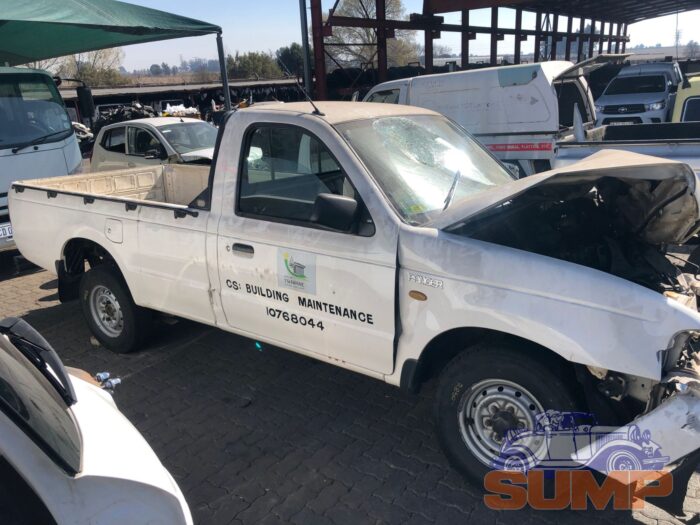 FORD , RANGER 2200 LWB P / U S / C , WHITE , 1996 ( 29562 ) - Image 3