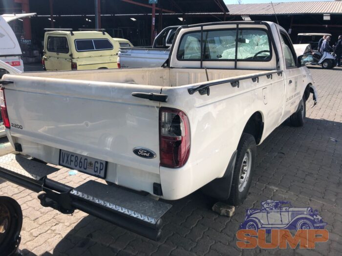 FORD , RANGER 2200 LWB P / U S / C , WHITE , 1996 ( 29562 ) - Image 4