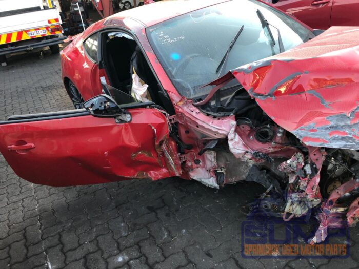 TOYOTA , 86 2 . 0 HIGH A / T , RED , 2015 ( 30051 ) - Image 4