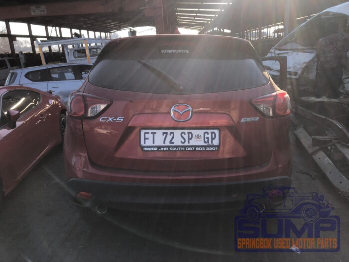 MAZDA , CX 5 2 . 0 , RED , 2017 ( 30049 ) - Image 2