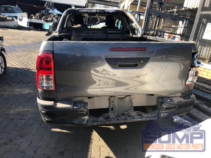 TOYOTA , HILUX 2 . 4 GD - 6 SRX P / U E / CAB , GREY , 2019 ( 30063 ) - Image 2