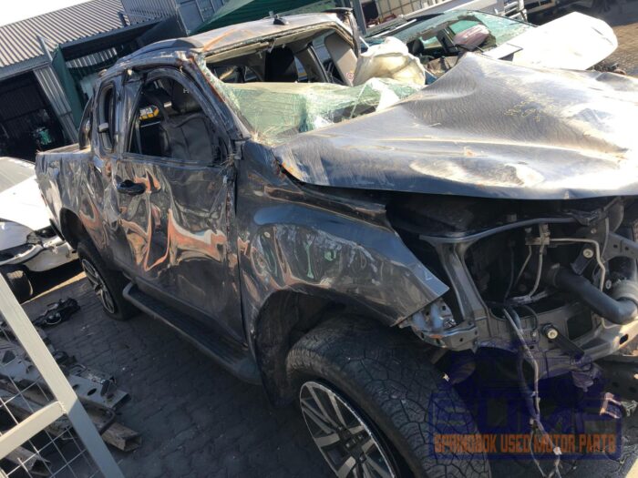 TOYOTA , HILUX 2 . 4 GD - 6 SRX P / U E / CAB , GREY , 2019 ( 30063 ) - Image 4