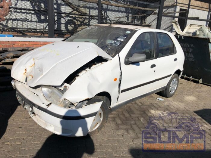 FIAT , PALIO 1 . 2 EL 5 dr , WHITE , 2002 ( 30074 ) - Image 3