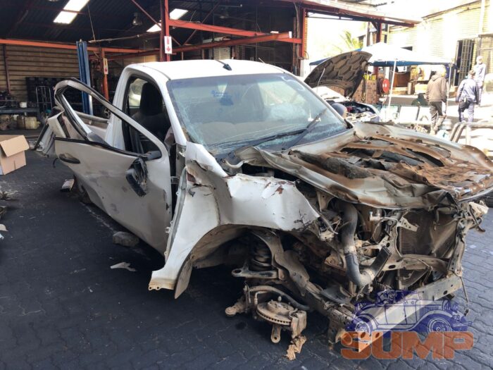 TOYOTA , HILUX 2 . 4 GD S A / C P / U S / C , WHITE , 2021 ( 29549 ) - Image 2