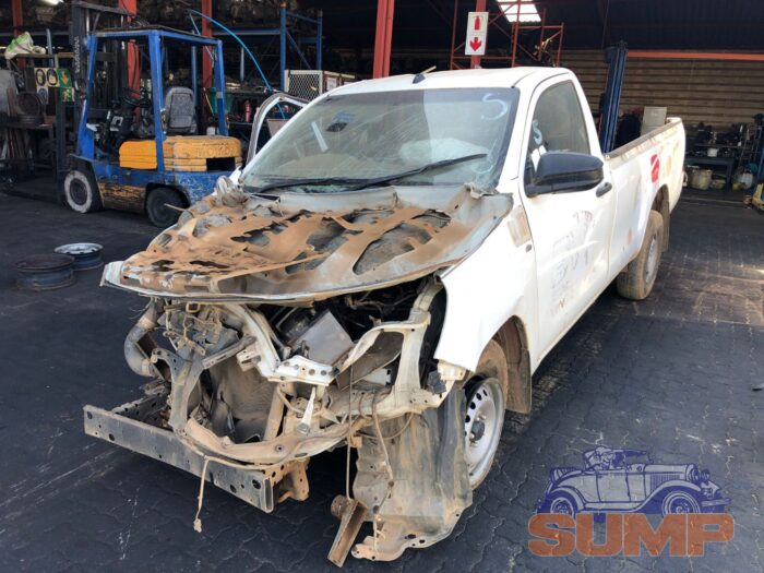 TOYOTA , HILUX 2 . 4 GD S A / C P / U S / C , WHITE , 2021 ( 29549 ) - Image 8