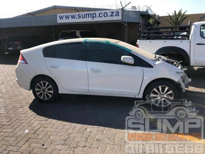 HONDA , INSIGHT 1 . 3 HYBRID , WHITE , 2013 ( 30580 ) - Image 3