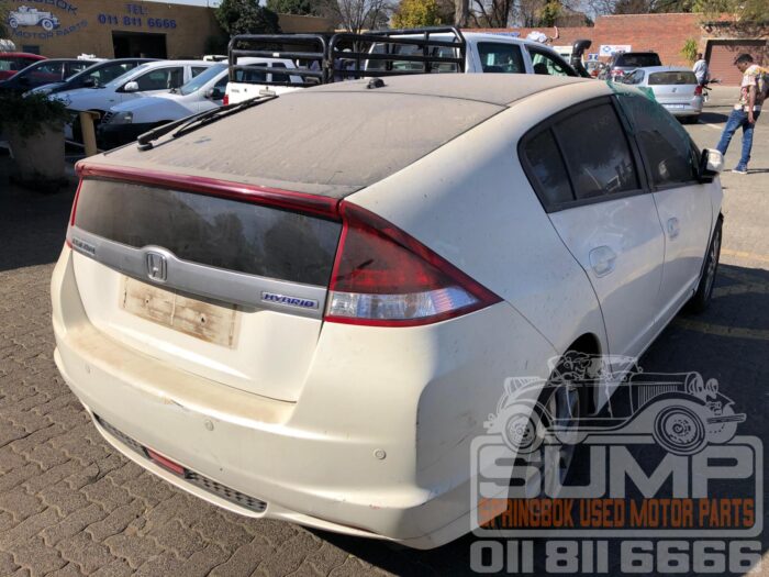 HONDA , INSIGHT 1 . 3 HYBRID , WHITE , 2013 ( 30580 ) - Image 4