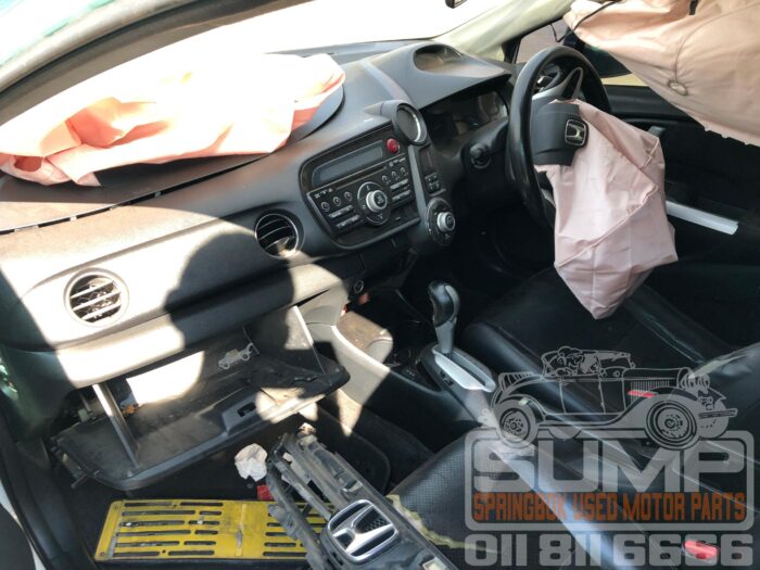 HONDA , INSIGHT 1 . 3 HYBRID , WHITE , 2013 ( 30580 ) - Image 9