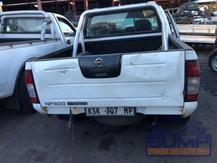 NISSAN , HARDBODY NP 300 2 . 5 T Di HI - RIDER P / U , WHITE , 2018 ( 30064 ) - Image 2