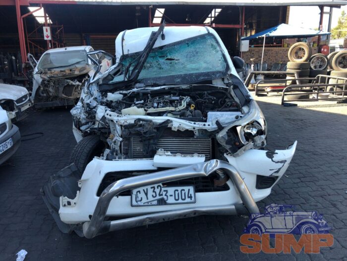 TOYOTA , HILUX 2 . 4 GD - 6 RB SRX P / U S / C , WHITE , 2016 ( 29548 )