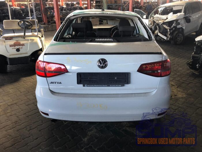 VOLKSWAGEN , JETTA GP 1 . 2 T Si TRENDLINE , WHITE , 2015 ( 30050 ) - Image 2