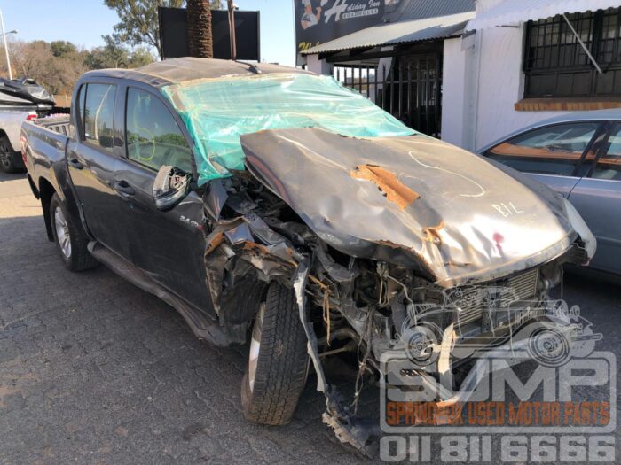 TOYOTA , HILUX 2 . 4 GD - 6 RB SRX D / C , GRAY , 2019 ( 30598 ) - Image 2