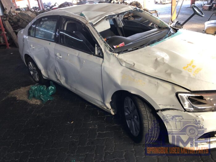 VOLKSWAGEN , JETTA GP 1 . 2 T Si TRENDLINE , WHITE , 2015 ( 30050 ) - Image 4