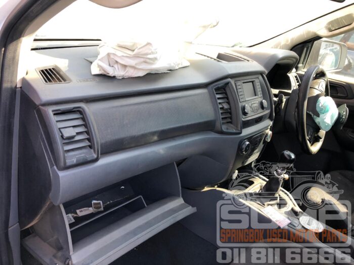 FORD , RANGER 2 . 2 TD Ci XL S / C , WHITE , 2016 ( 30575 ) - Image 9