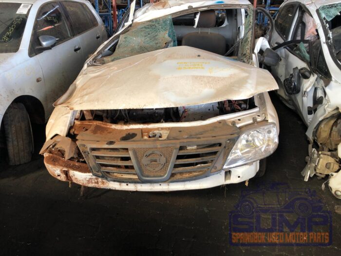 NISSAN , NP 200 1 . 6 P / U S / C , WHITE , 2003 ( 30062 )