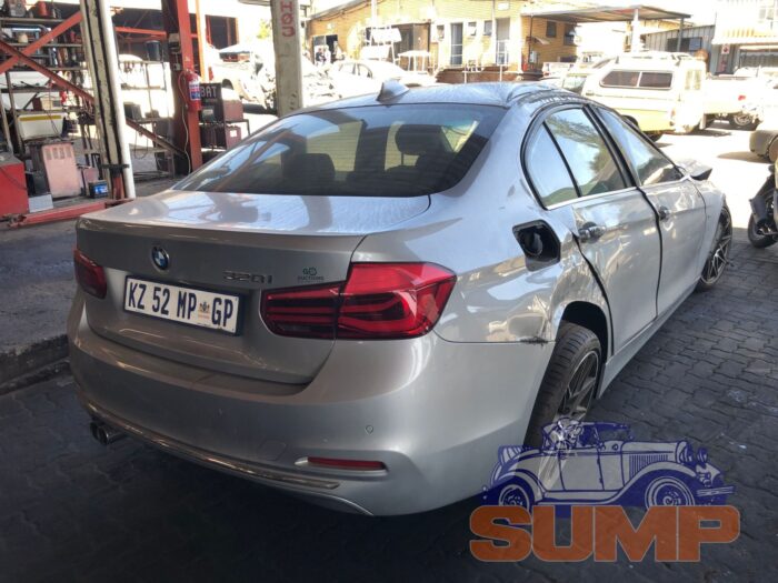 BMW , 320 i A / T ( F 30 ) , SILVER , 2016 ( 29564 ) - Image 4