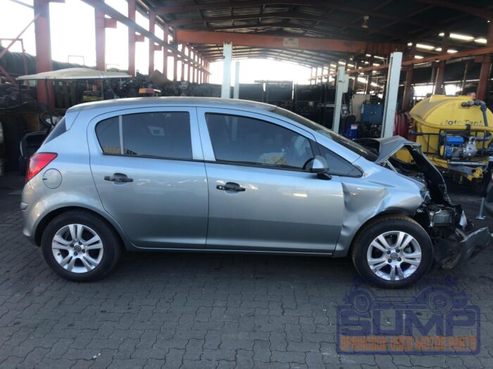 OPEL , CORSA 1 . 4 ESSENTIA 5 Dr , SILVER , 2012 ( 30088 ) - Image 3