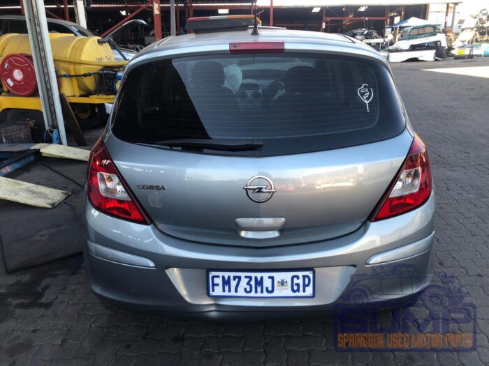 OPEL , CORSA 1 . 4 ESSENTIA 5 Dr , SILVER , 2012 ( 30088 ) - Image 5