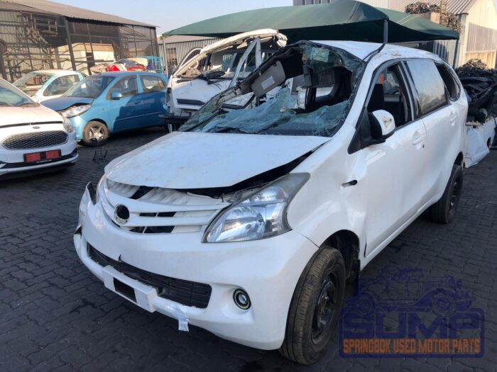 TOYOTA , AVANZA 1 . 5 , WHITE , 2015 ( 30094 ) - Image 8