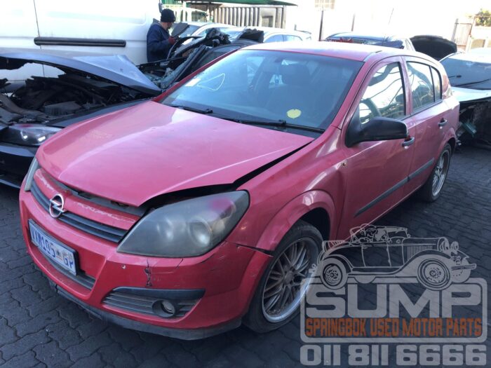 OPEL , ASTRA 1 . 6 ESSENTIA 5 Dr , RED , 2004 ( 30588 ) - Image 8