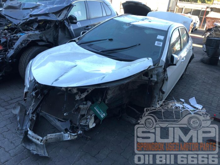 TOYOTA , COROLLA 1 . 6 ESTEEM , WHITE , 2019 ( 30586 ) - Image 8