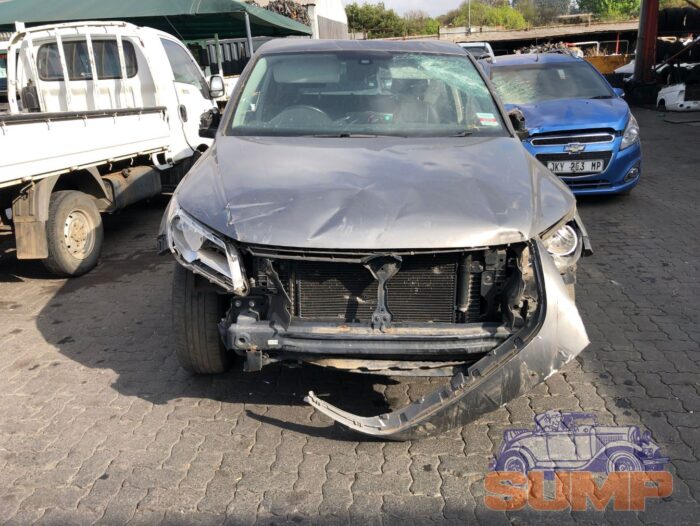 VOLKSWAGEN , TIGUAN 1 . 4 TSI TREND - FUN 4 MOT , GREY , 2010 ( 29582 )