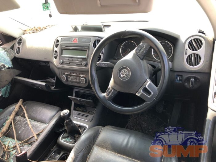 VOLKSWAGEN , TIGUAN 1 . 4 TSI TREND - FUN 4 MOT , GREY , 2010 ( 29582 ) - Image 10