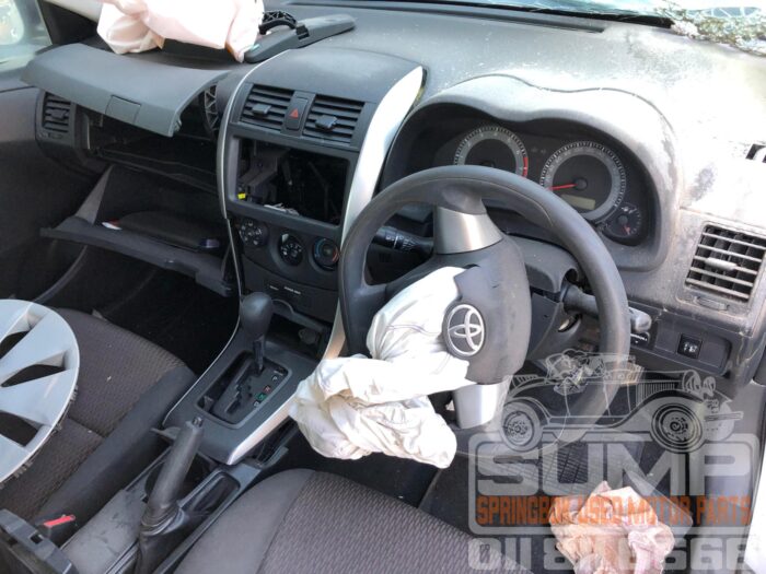 TOYOTA , COROLLA QUEST 1 . 6 A / T , SILVER , 2019 ( 30603 ) - Image 9