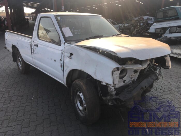 NISSAN , HARDBODY NP 300 2 . 0 LWB P / U S / C , WHITE , 2018 ( 30095 ) - Image 2